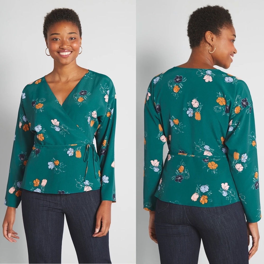 ModCloth Green Floral Wrap Blouse Sz XS